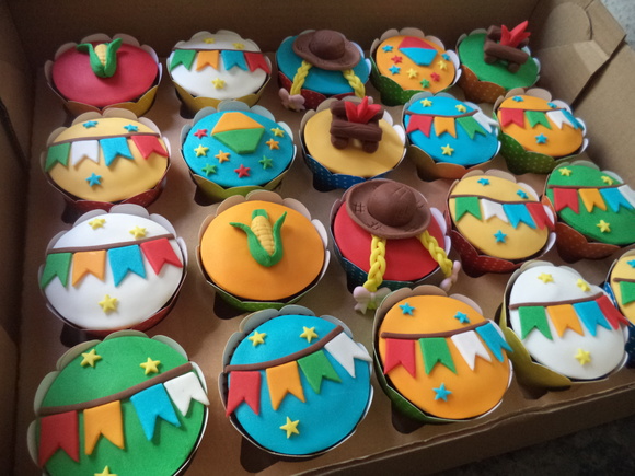 Decoraç u00e3o de festa junina faça a festa gastando pouco! # Decoração De Balões Festa Junina Decoraç u00e3o de festa junina faça a festa gastando pouco! # Decoração De Balões Festa Junina