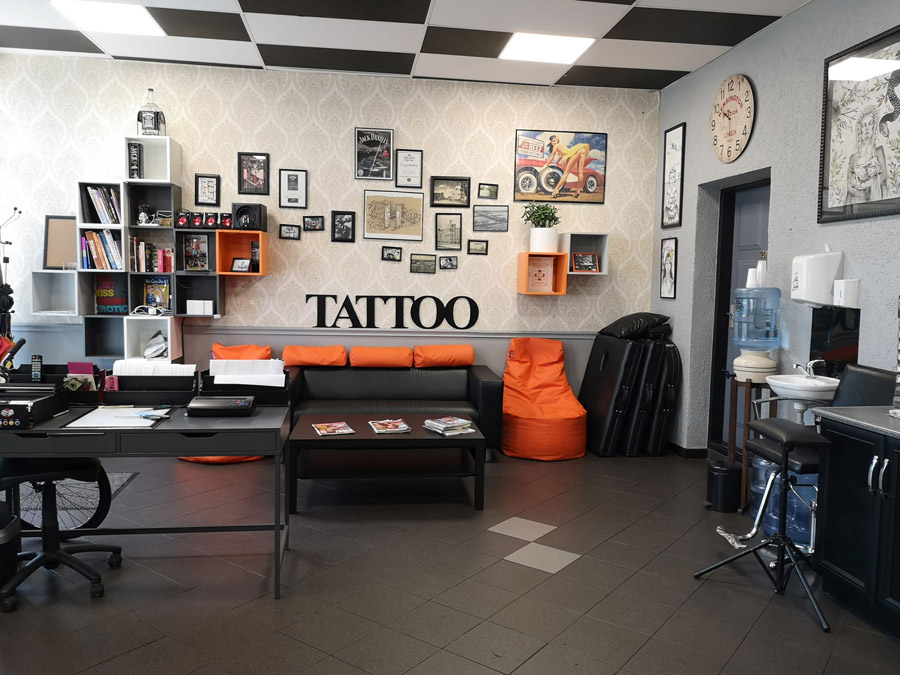 Decoração para estúdio de tatuagem