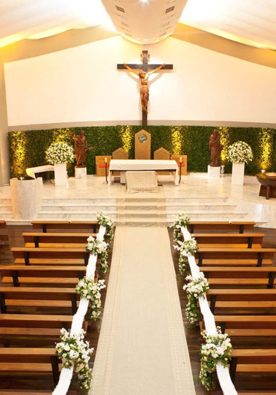 Decoração de igreja para casamento